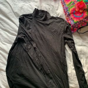 Black long sleeve Everlane turtleneck